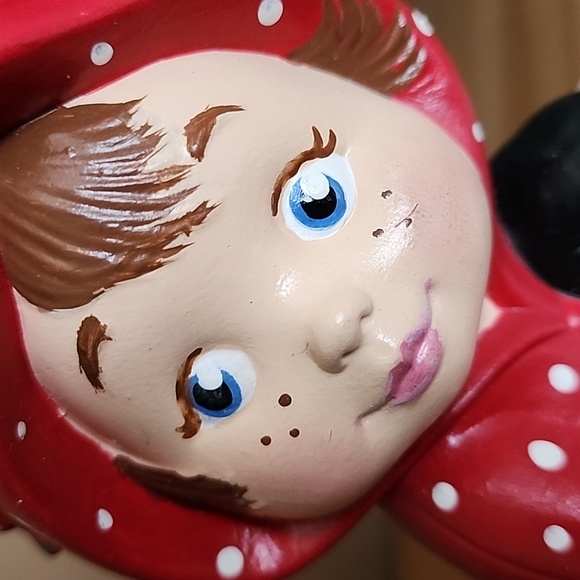 Vintage hand painted ceramic figurine - Picture 11 of 15